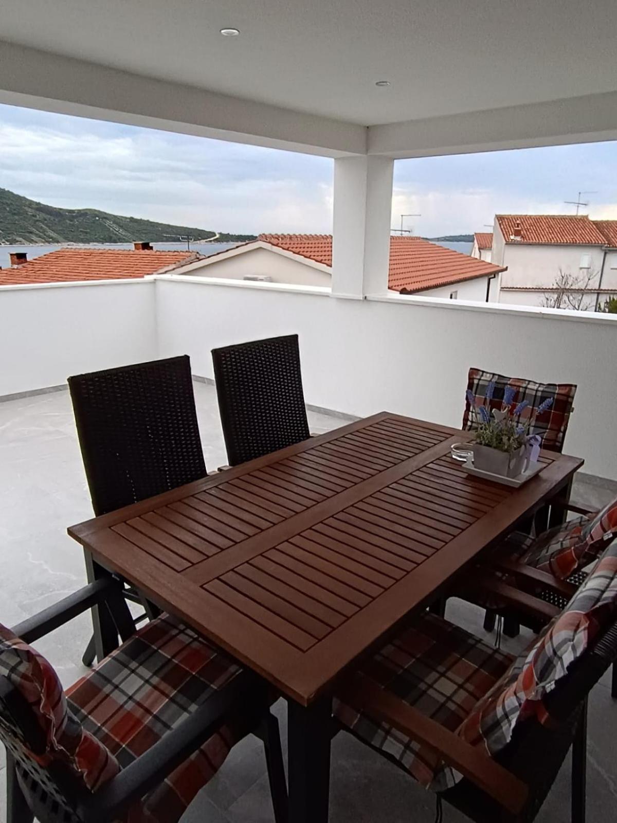 Harizma Apartment Primosten Luaran gambar